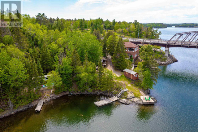 5760 A & B HWY 71 Sioux Narrows, Ontario in Houses for Sale in Kenora - Image 4