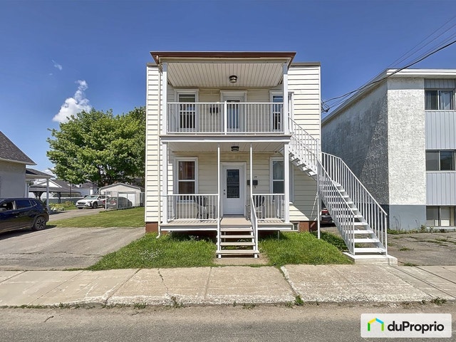 $370,000 - Duplex in Trois-Rivières (Cap-De-La-Madeleine) — photo 1