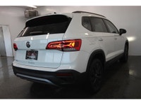 Volkswagen Taos Trendline 2024 avec moteur 1.5T de 158 HP et transmission automatique souple et econ... (image 8)