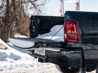 Welcome to Barrie Dodge Chrysler Jeep. TRANSMISSION: 8-SPEED TORQUEFLITE AUTOMATIC,WHEELS: 20 X 8 BL... (image 6)