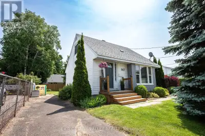 Welcome to this well maintained and versatile 3 bedroom home located in one of Pembroke's most sough...