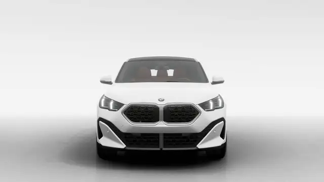 2026 BMW X2 xDrive28i | Premium | Entretien périodique sans in Cars & Trucks in City of Montréal - Image 4