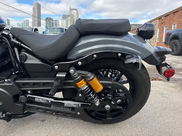 2022 Yamaha Bolt ~ YAMAHA BOLT ~ R-SPEC ~ LOW KMS ~ COOL BIKE ~ in Street, Cruisers & Choppers in City of Toronto - Image 17