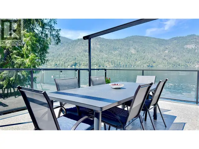 3109 East Lake Drive Christina Lake, British Columbia in Houses for Sale in Penticton - Image 17