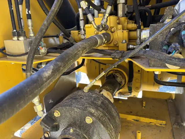 2019 DEERE 544L in Heavy Equipment in Lethbridge - Image 26