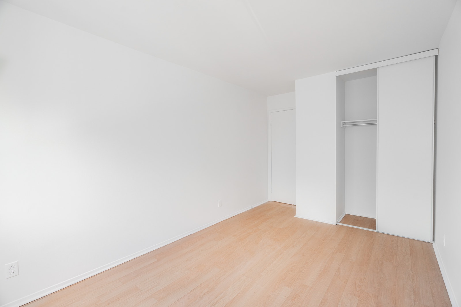 1461 rue du College — photo 3