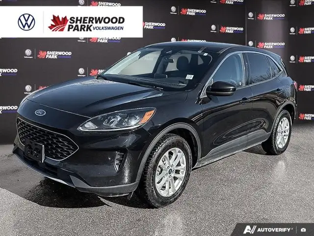 2021 Ford Escape SE | AWD | HEATED SEATS & STEERING | CARPLAY in Cars & Trucks in Edmonton - Image 2