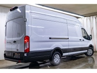 **MECHANICALLY CERTIFIED** 33,686 KM This 2021 Ford Transit T-250 High Roof Ext. Cargo Van is powere... (image 5)