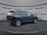 // ACCIDENT FREE!! // This 2023 Honda Passport TrailSport AWD is a rugged midsize SUV built for Cana... (image 7)