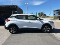2019 NISSAN KICKS SV - FRONT WHEEL DRIVE - NO ACCIDENTS FEATURES INCLUDE - - Cloth Interior - Touch... (image 3)