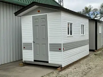Ice Shack 712, Insulated, Propane Furnace, Solar 7'x12' Fully insulated and house wrapped Ice Shack....