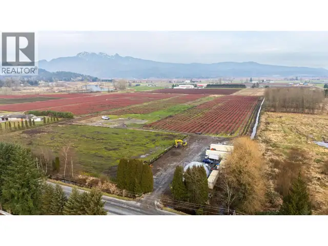14086 HARRIS ROAD Pitt Meadows, British Columbia in Land for Sale in Tricities/Pitt/Maple - Image 5