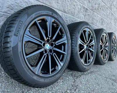 Pirelli Winter Scorpion *RUN FLAT* Snow Tires and original 20 inch BMW X5 / X6 "Style 748M" Rims. Go...