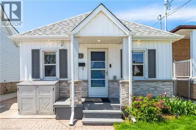 Attention first-time home buyers, young couples, retirees, A rare opportunity to own a beautifully r...