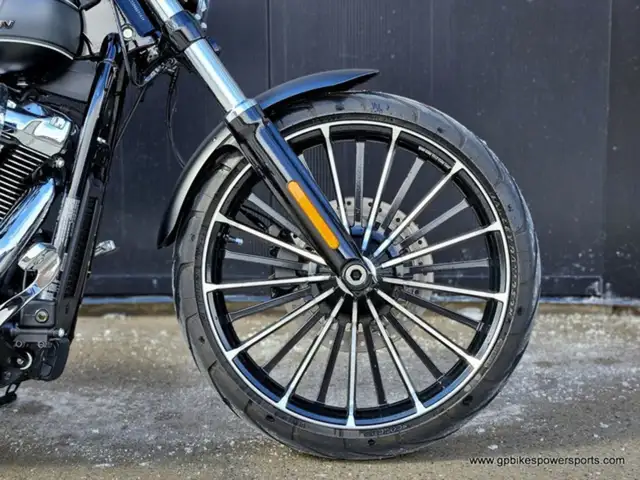 2023 Harley-Davidson Softail FXBR Breakout 117 in Sport Touring in Oshawa / Durham Region - Image 16
