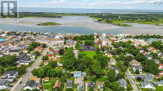 14 Ryerson Court Yarmouth, Nova Scotia in Houses for Sale in Yarmouth - Image 6