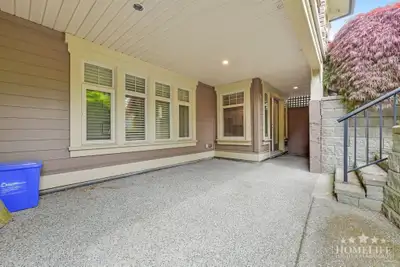 Bright & Spacious 2 Bedroom Basement Suite in South Surrey Located in a quiet and family-friendly So...