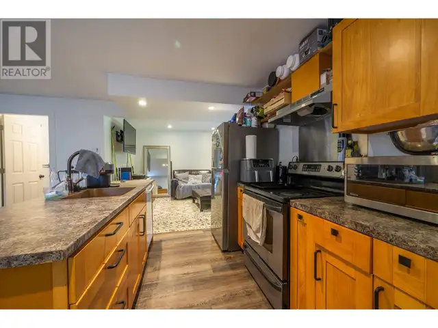 2401 FAIRWAYS Drive Sun Peaks, British Columbia in Houses for Sale in Kamloops - Image 30