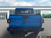 Unleash true adventure with this formidable 2021 Jeep Gladiator Rubicon. Powering this Hydro Blue Pe... (image 3)