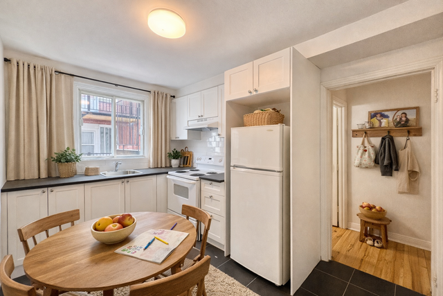 2 chambres rénovées à Ville St-Laurent - Wi-Fi et électros in Long Term Rentals in City of Montréal - Image 4