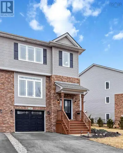 Located in the sought-after Bedford South community, this beautifully maintained end-unit townhome i...