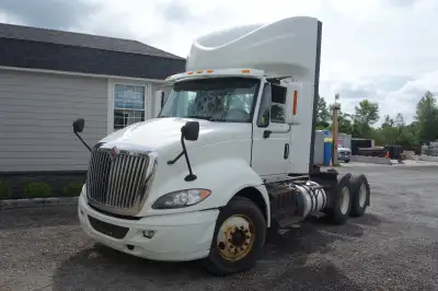 Up for sale is a low mileage 2017 International LF6 Day Cab with just 269,825 km — hard to find in t...