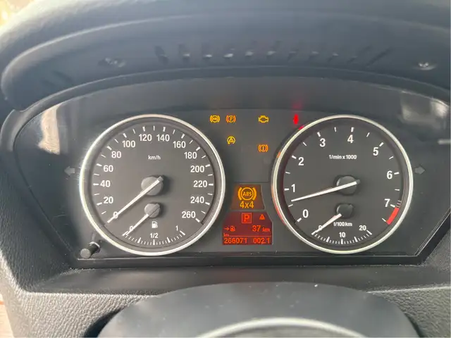 2008 BMW X5 3.0si in Cars & Trucks in Laval / North Shore - Image 16