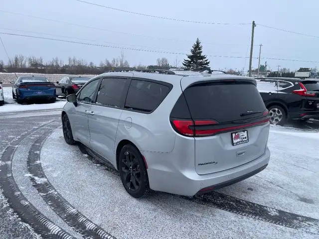 2024 Chrysler PACIFICA65370088164098124