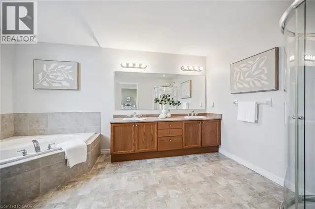 326 TEALBY Crescent Waterloo, Ontario in Houses for Sale in Kitchener / Waterloo - Image 26