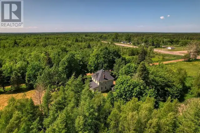 31 Bay Road Portage, Prince Edward Island62863783458050121