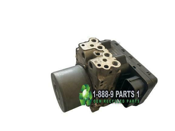 ABS Anti-Brake Pump w/Module Toyota Sienna 2002-2014 OEM in Other Parts & Accessories in Hamilton