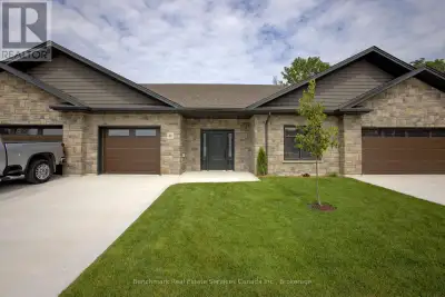 *Open House at our model every Thursday and Saturday from 11-2!* Welcome to your dream home in one o...