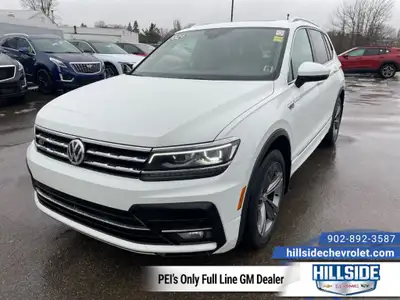 Sunroof, Leather Seats, Navigation, Premium Audio, Power Liftgate! The ride quality and suspension o...