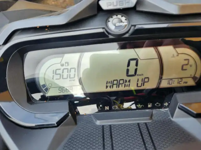 2020 Ski-Doo Renegade X 850 E-TEC(R) 9688 KM in Snowmobiles in Sarnia - Image 7