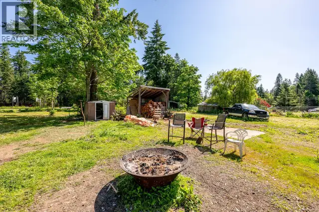 4399 Island Hwy S Courtenay, British Columbia in Houses for Sale in Comox / Courtenay / Cumberland - Image 29