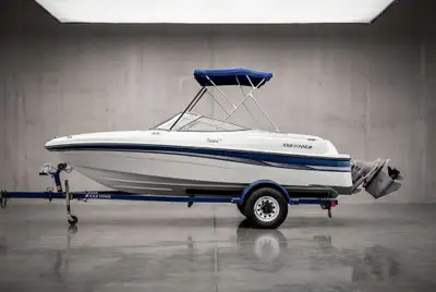 GFNMC396C303 Four Winns Freedom 170 2003 en excellente condition, affichant seulement 348 heures au...