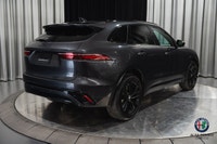 The 2024 Jaguar F-PACE P250 R-Dynamic S delivers a perfect blend of performance, luxury, and modern... (image 4)