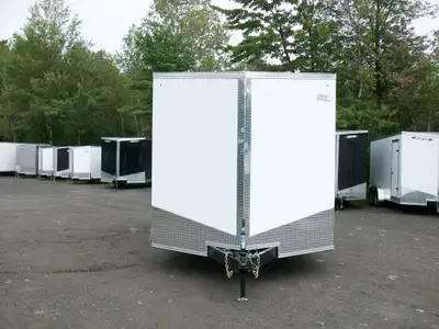 Remorque neuve WERBERLANE 8'.6'' x 16' v-nose 2 essieux 5200LB. A GLISSIERE 7'.6'' de haut interieur...