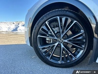 The advertised vehicle price is based on a promotional finance offer. Customers who purchase the veh... (image 8)