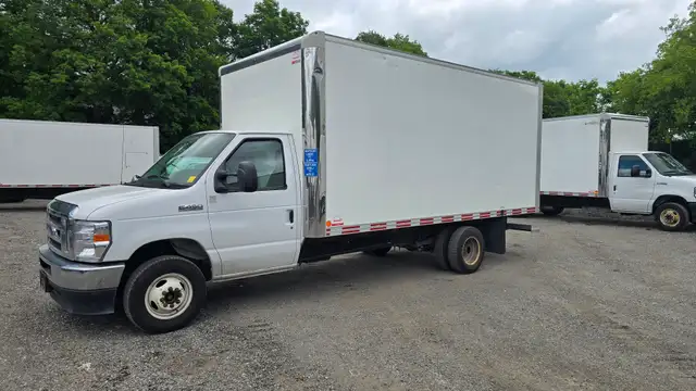 2021 Ford E-450 E-Series E-450 16Ft V8 Gas in Cars & Trucks in City of Toronto - Image 5