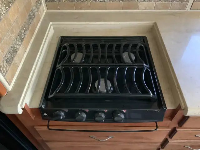 2011 Holiday Rambler Ambassador 36PFT in RVs & Motorhomes in Barrie - Image 12