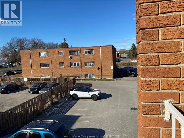 2476 RIVARD AVENUE Windsor, Ontario in Long Term Rentals in Windsor Region - Image 9