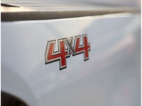 2019 CHEVROLET COLORADO WORK TRUCK - ONE OWNER - BC VEHICLE - BACKUP CAMERA - AIR CONDITIONING - 4X4... (image 9)