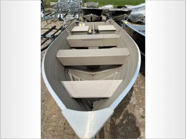 2023 Smoker-Craft Voyager 16 in Powerboats & Motorboats in Grand Bend - Image 4