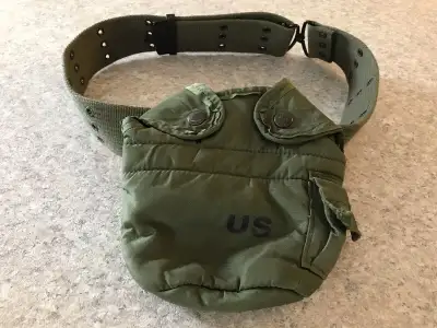 Ceinture de l’armée avec porte gourde d’eau USA, View more