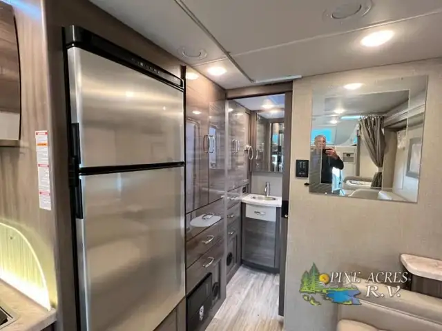 2024 Thor Motor Coach Delano Sprinter 24FB Diesel in RVs & Motorhomes in Moncton - Image 25