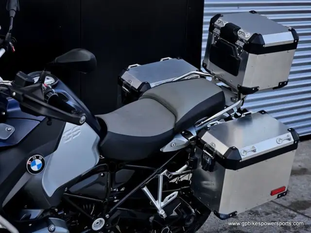 2016 BMW R1200GS Adventure Touring Ocean Blue Metallic Matt in Dirt Bikes & Motocross in Oshawa / Durham Region - Image 19