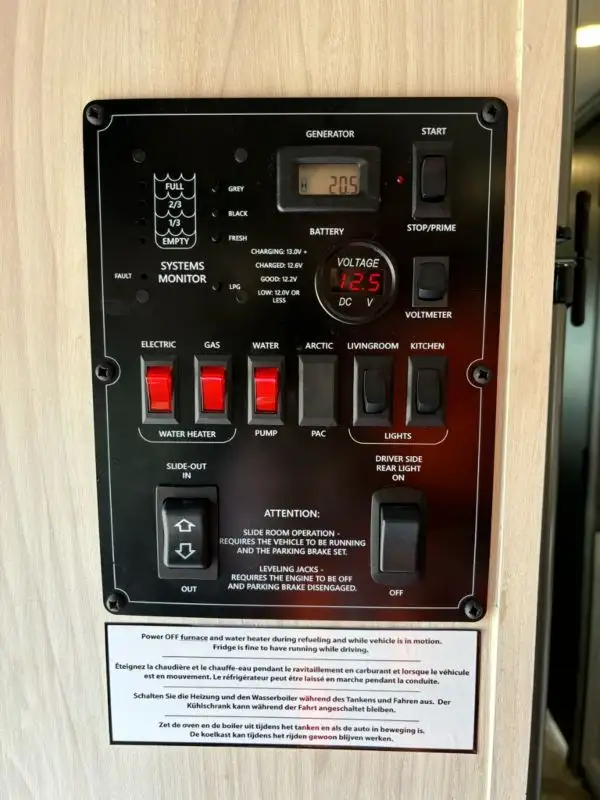 2023 Forester 3251 CD in RVs & Motorhomes in Laval / North Shore - Image 40