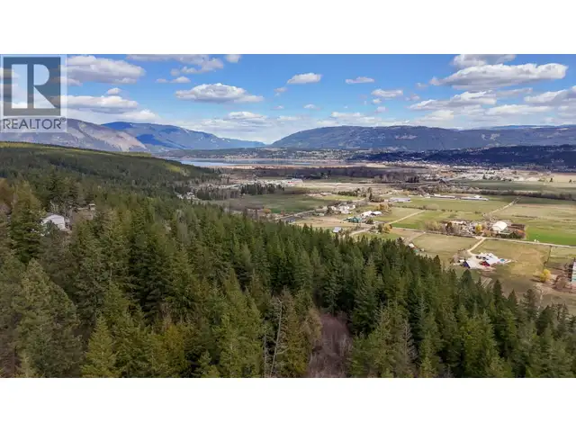 1500 Street SW Salmon Arm, British Columbia in Land for Sale in Kamloops - Image 9