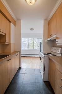 Akelius two bedroom apartment for rent. Located near avenue Randall in the Cote-Saint-Luc neighborho... (image 1)